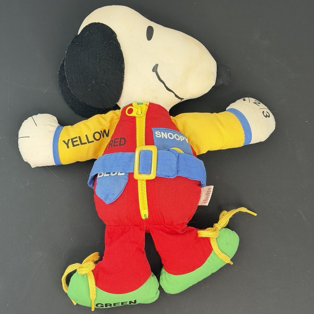 Vtg 1968 Snoopy Plush United Feature Syndicate Learn to Dress Zip Tie Buckle